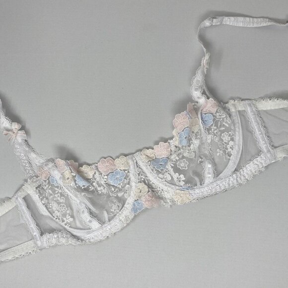 Agent Provocateur Petunia White Bra 32DD NWT - Picture 8 of 10